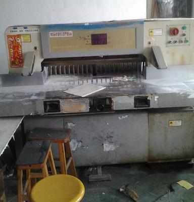 廣東閑置印刷設(shè)備高效處理指南 以華岳切紙機為例